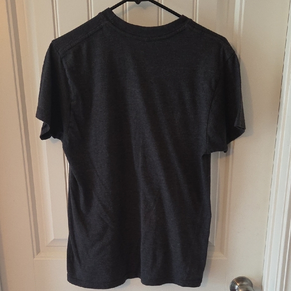 Johnny Cash Man In Black Tee - Picture 4 of 6